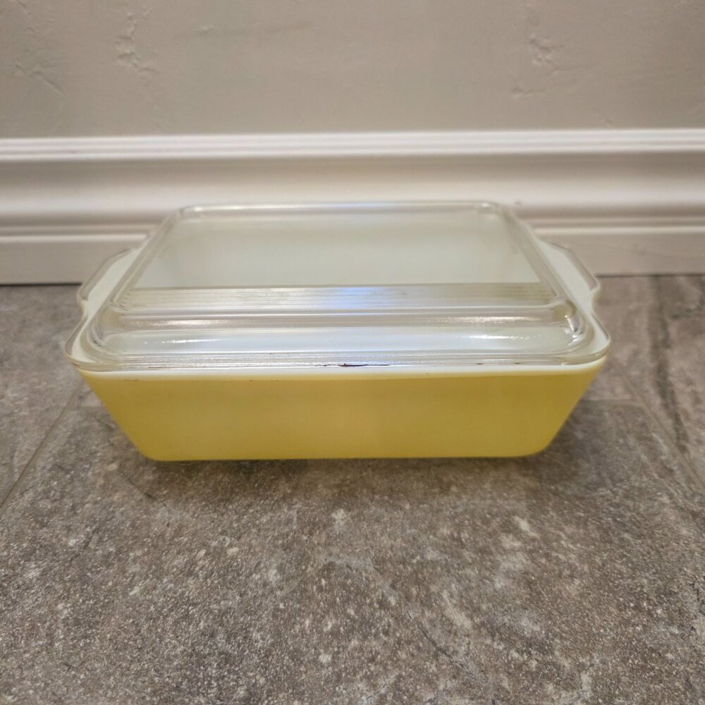 Pyrex Primary Yellow 503-B Refrigerator Dish 503-C Clear Ribbed Lid Handles